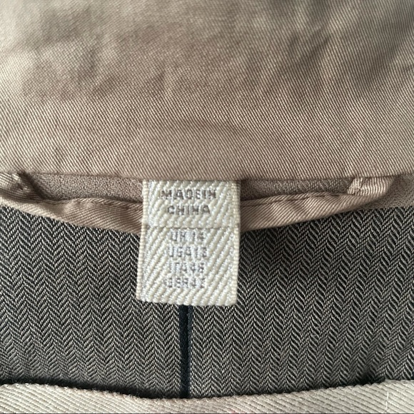 Burberry Brit peplum cargo rain jacket - Picture 7 of 16